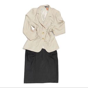 Sag Habor Vintage Women Plaid off White/Tan Blazer Blazer Size 14
